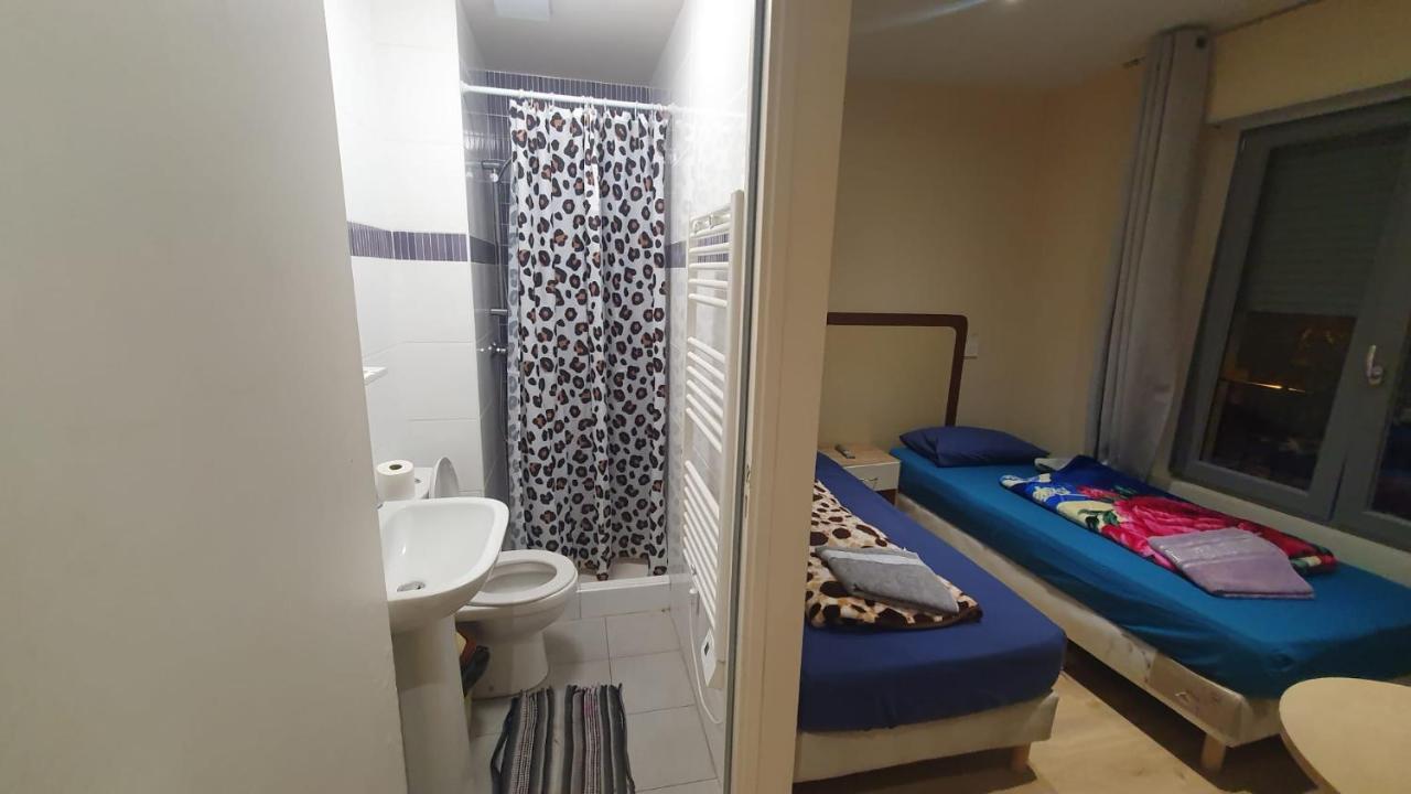 Hotel Le Privilege La Courneuve Εξωτερικό φωτογραφία
